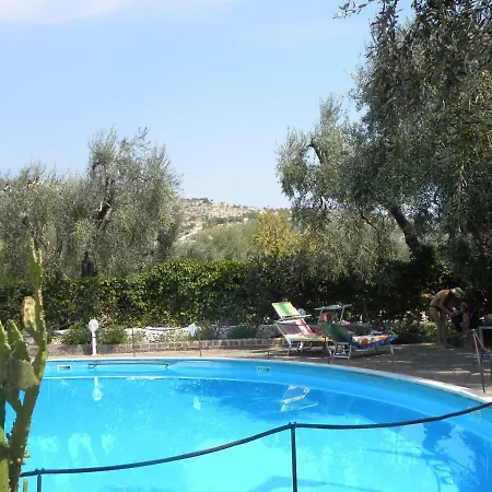 Wine & Roses Szálloda Mattinata