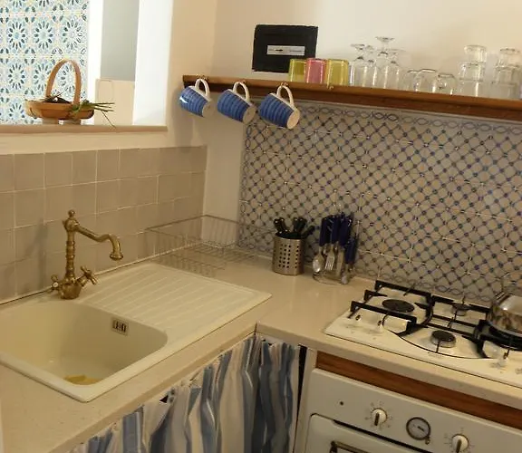 Wine & Roses מאטינאטה