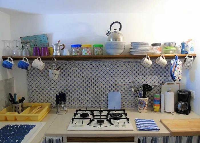 Wine & Roses Mattinata